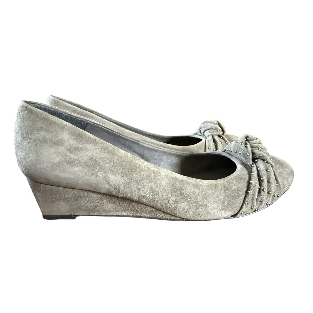 Stuart Weitzman Dotsun Wedge Pumps, Gray Suede, Studded Bow Detail, Size 8 - Picture 6 of 10